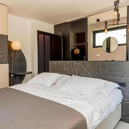 Four Bedroom With Pool * Vodice
