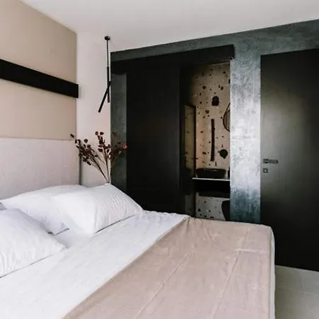 Four Bedroom With Pool * Vodice